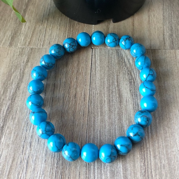 Blue turquoise Color Synthetic Stone Beads Stretchable Bracelet 7" - 8mm Beads - Picture 2 of 2